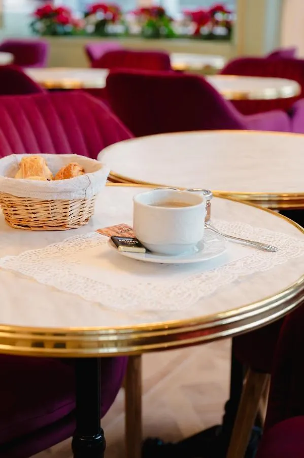 Hotel Hôtel De L'Europe Morlaix